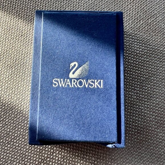 SALE! FINE JEWELRY! Gorgeous & Rare Swarovski Ruby Red Dress Charm - Picture 10 of 10